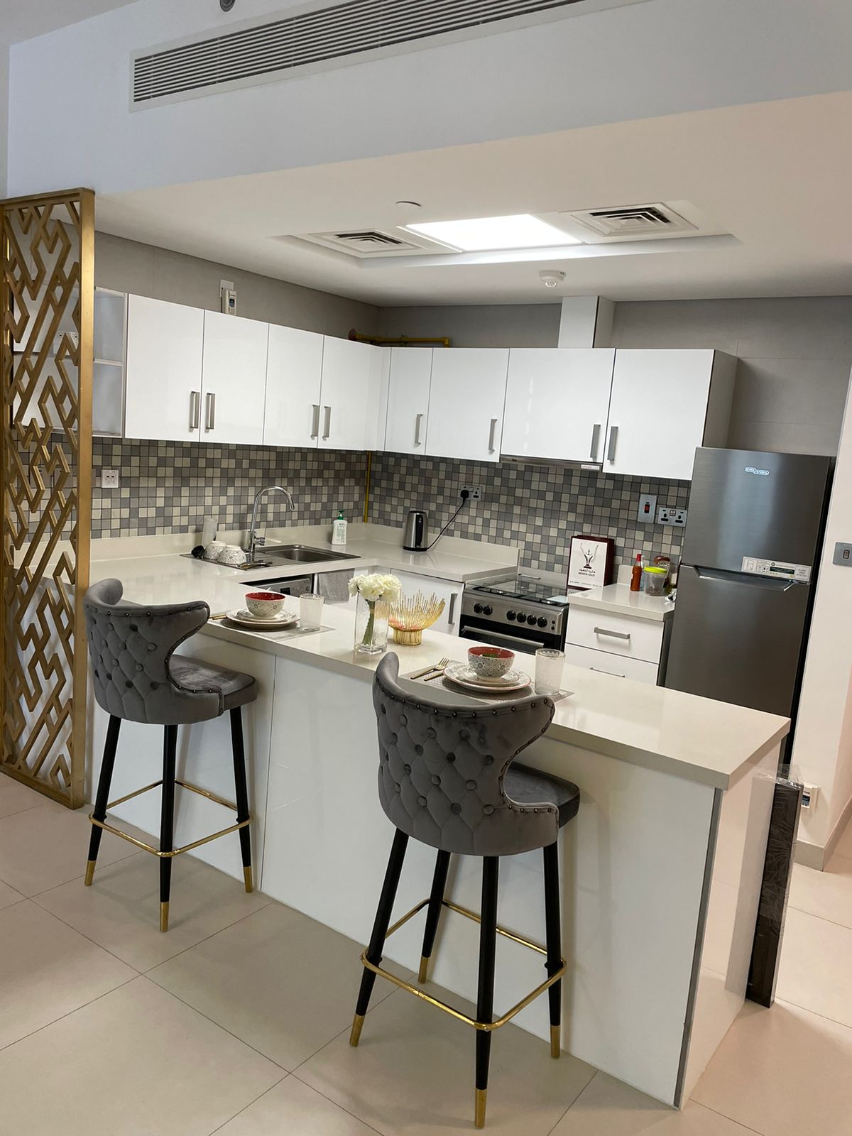 Parkside Residences shared pool — amenities in Al Reem Island development Abu Dhabi Parkside Residences shared pool — amenities in Al Reem Island development Abu Dhabi